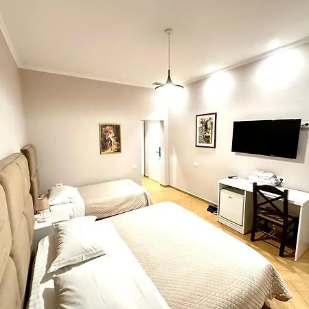 Nobel Center 3* Tiran