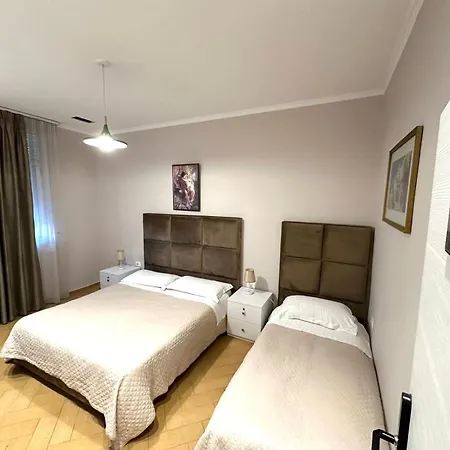 Nobel Center Otel 3*