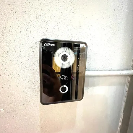 酒店 Nobel Center 地拉那