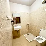 Nobel Center 3* تيرانا