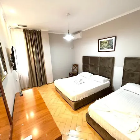 Nobel Center 티라나