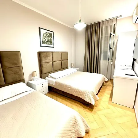 فندق Nobel Center 3*
