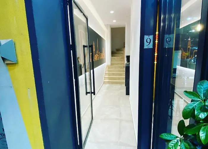 酒店 Nobel Center 地拉那