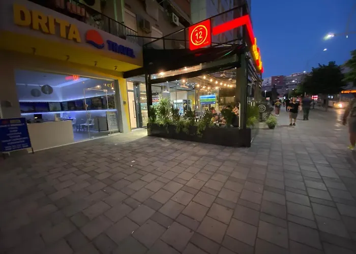 酒店 Nobel Center 地拉那