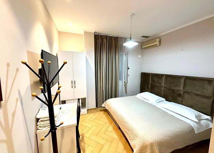 Nobel Center 酒店 3*