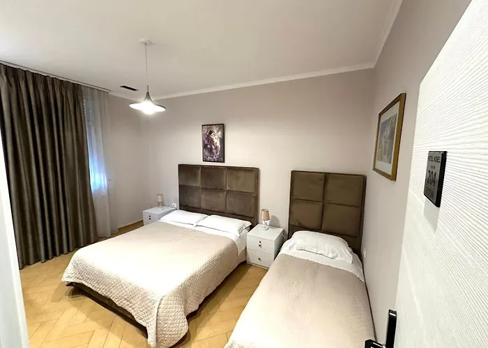 Nobel Center 酒店 3*