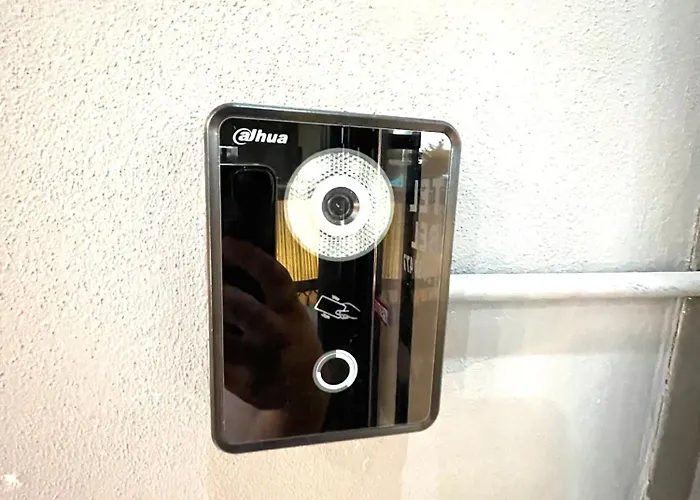 酒店 Nobel Center 地拉那